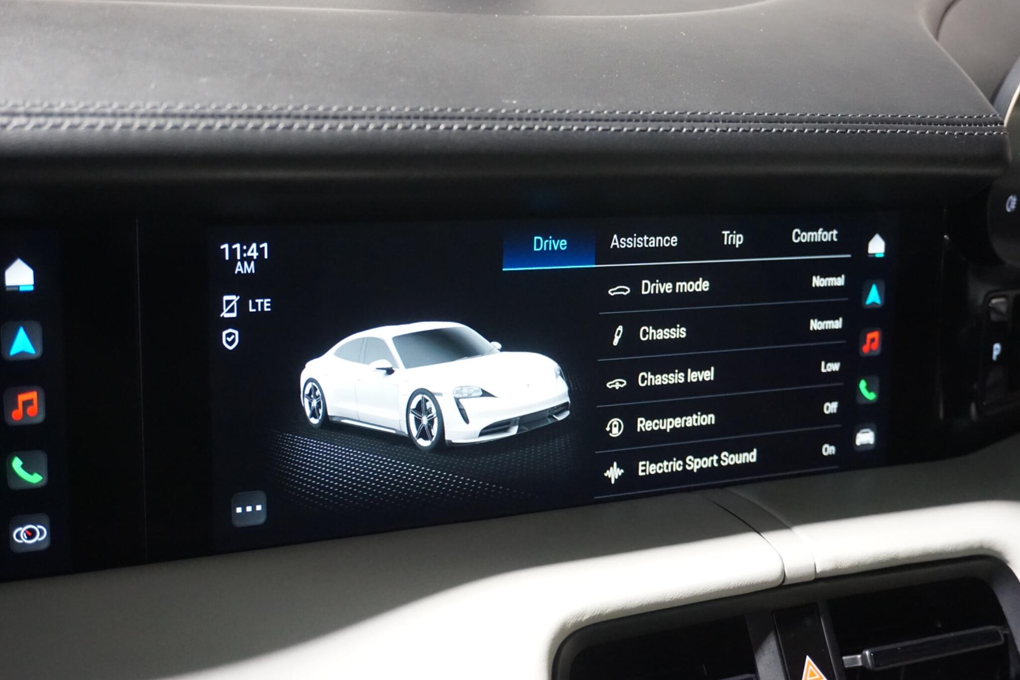 Porsche Taycan Performance Plus 93.4kWh Turbo Saloon 4dr Electric Auto 4WD (680 ps)